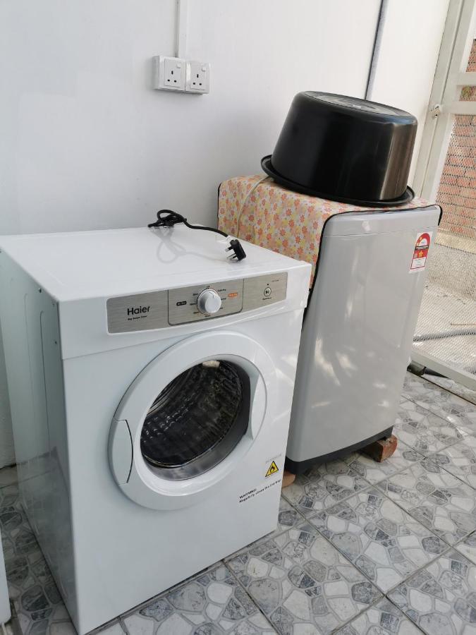 Nj_Homestay@Kkia/Petagas Kk Κότα Κιναμπαλού Εξωτερικό φωτογραφία