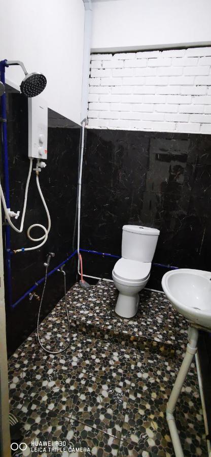 Nj_Homestay@Kkia/Petagas Kk Κότα Κιναμπαλού Εξωτερικό φωτογραφία
